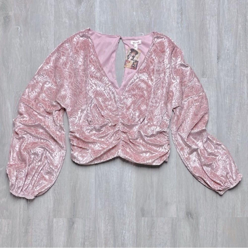 Women's XL NWT Light Pink Embossed Velvet Ruched V Neck Long Sleeve Top New